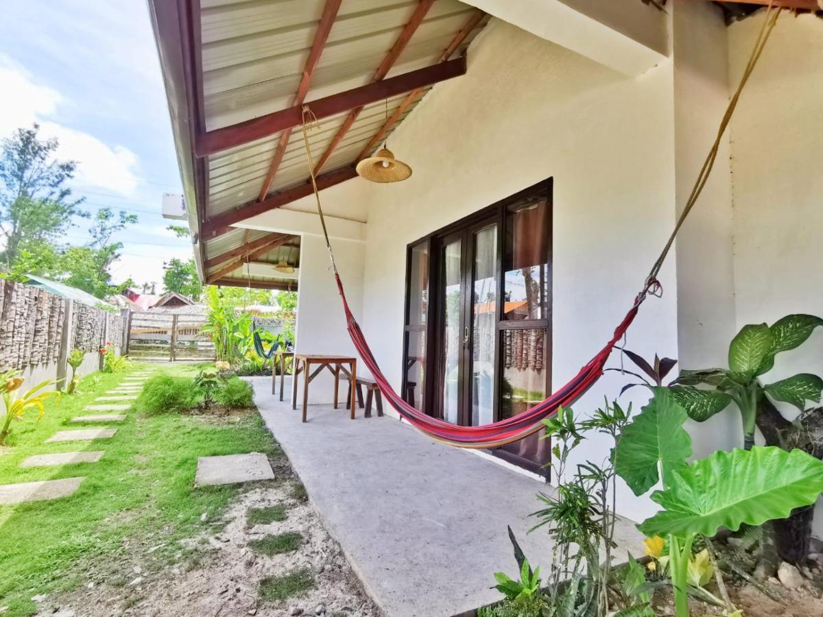Yas villas homestay General Luna  Exteriör bild